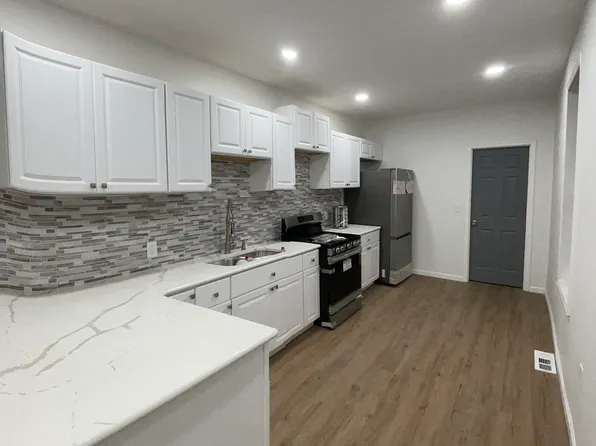 1404 N 6th St, Reading, PA 19601