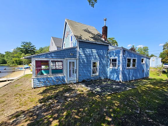 5th image of 44 Blueberry Ln