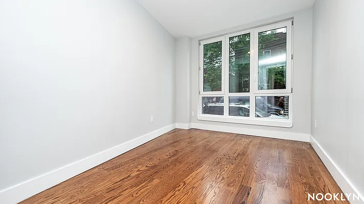 Rented by Nooklyn NYC LLC | media 77