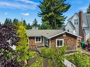 3833 45th Ave SW, Seattle, WA 98116