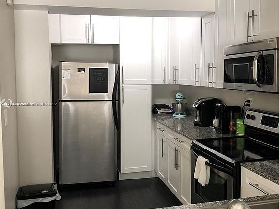 3rd image of 850 N Miami Ave #W-301