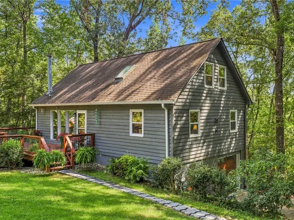 121 Fulda Ct, Pickens, SC 29671