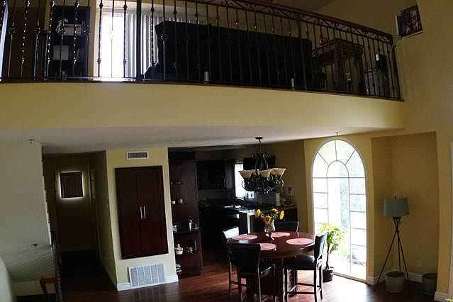 1st image of 5937 W Willoughby Ave #1