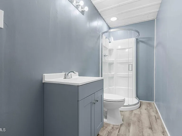 17329 Lee Hwy #2 — Photo 9