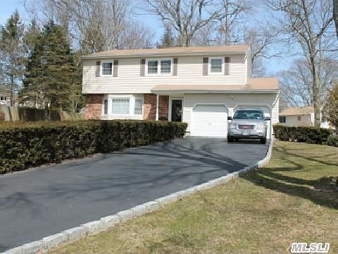 1st image of 9 Bell Ct