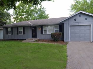 19460 Metcalf Ave, Stilwell, KS 66085