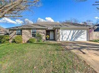20776 Highland Dr, Springdale, AR 72764