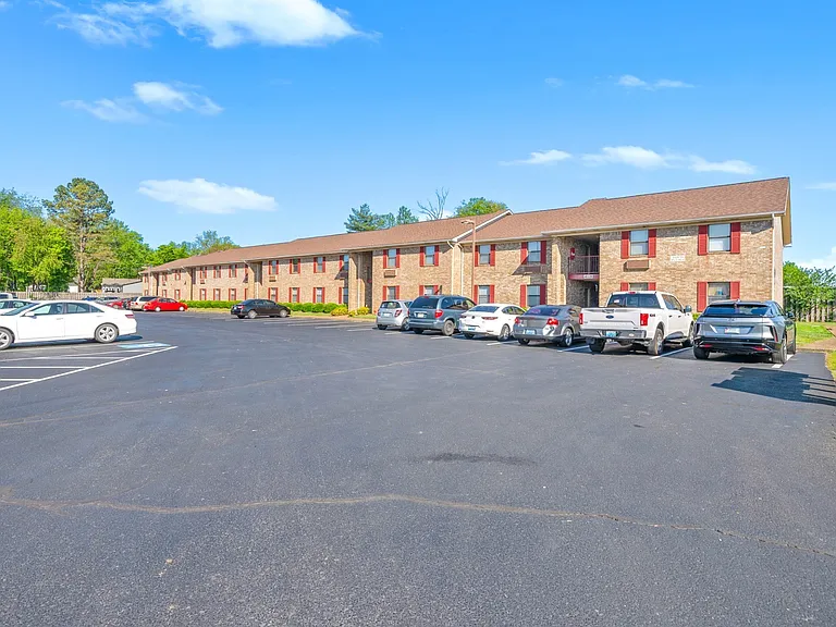 100 Laurel Cove Dr #9 — Photo 2