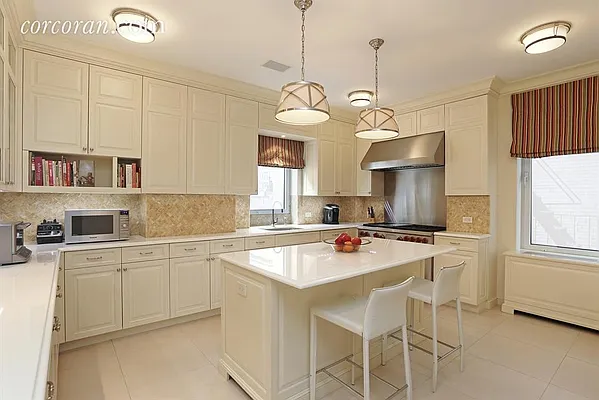 Sold by Corcoran | media 23