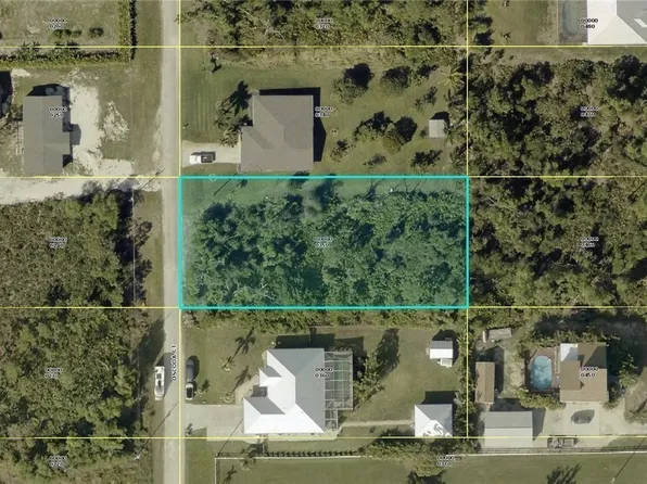 11910 Oscoda Ct, Bokeelia, FL 33922