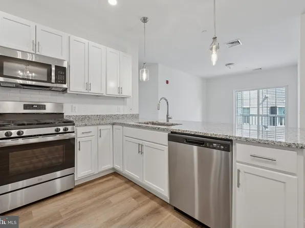 400 Harvin Way #424, Brookhaven, PA 19015