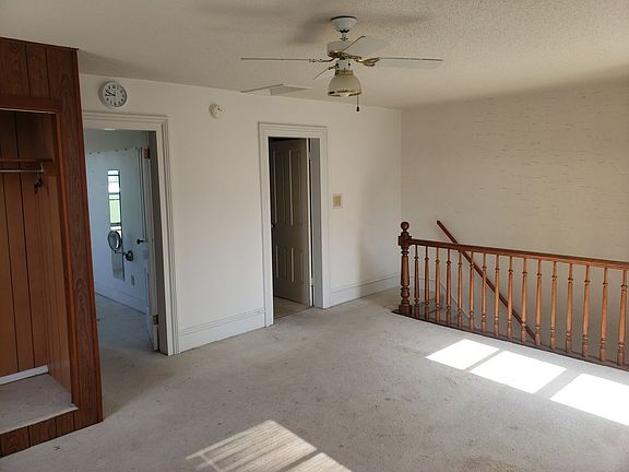 5th image of 9739 Maysville Rd