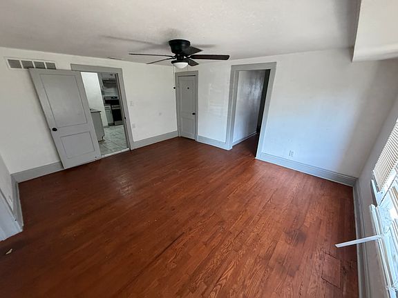 3rd image of 3117 Mersington Ave