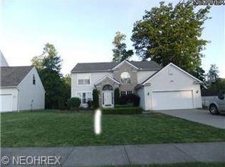 442 Rushmore Dr, Richmond Heights, OH