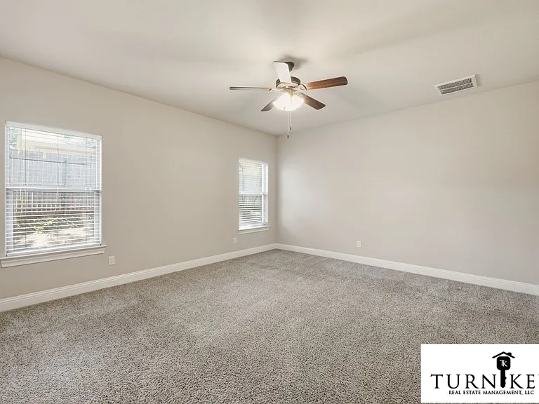 8009 Bangor Dr — Photo 21