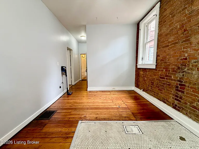 1245 S 1st St #4 — Photo 3