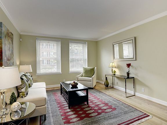 4th image of 2879 S Buchanan St APT A1