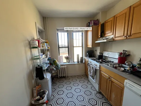 515 Park Dr #9, Boston, MA 02215
