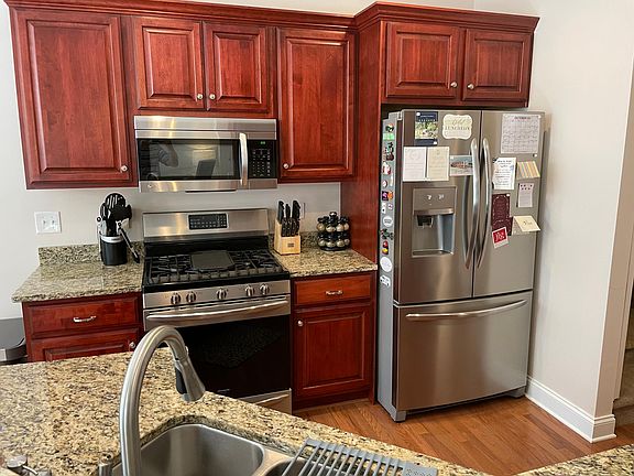 3rd image of 1 Edge Ct Unit 19B