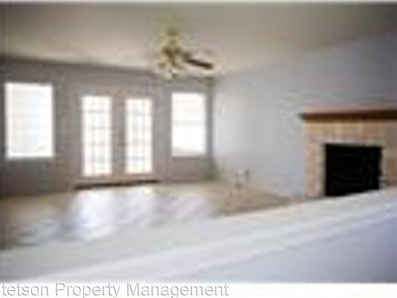 5th image of 1810 Carriage Hills Trl