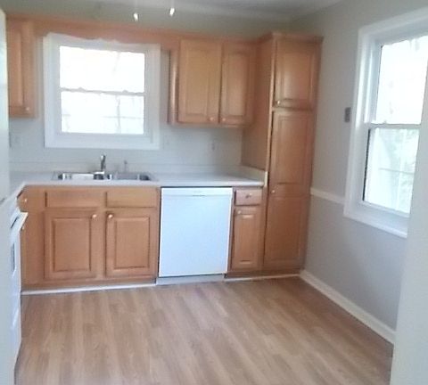 4th image of 573 Mill Run Pl