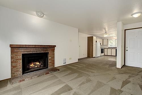 3rd image of 14309 NE Woodinville Duvall Rd #G-22