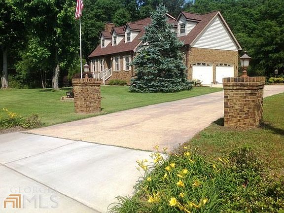 3rd image of 111 N Lake Dr