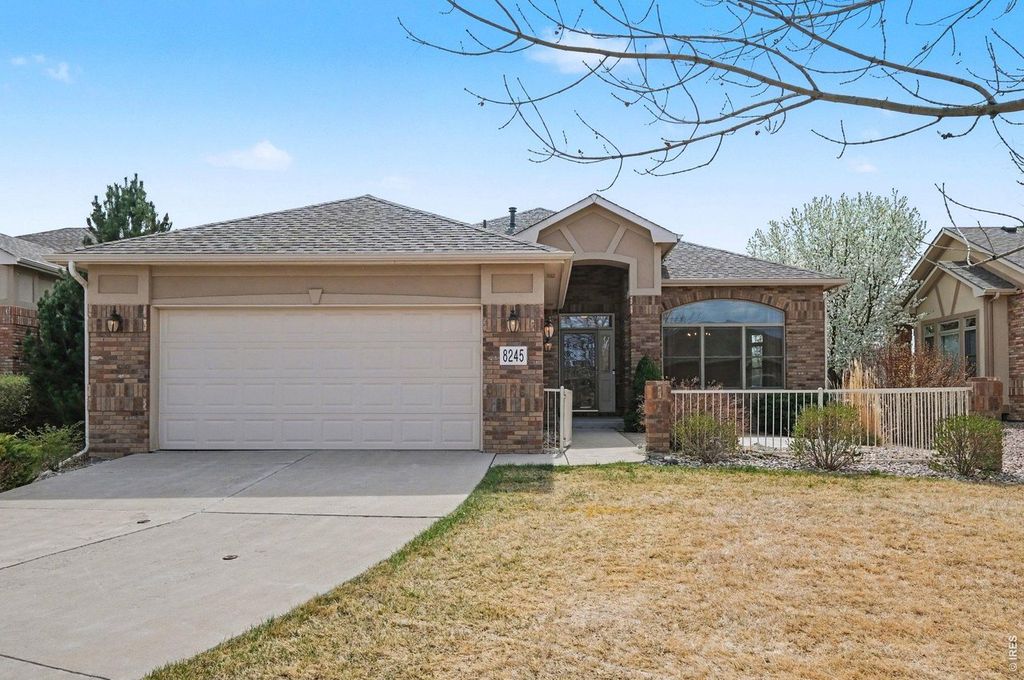 8245 Hidden Cove Ct