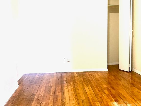 4th image of 1488 2nd Ave #1B