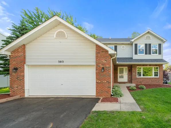 303 Chipmunk Dr, Oswego, IL 60543