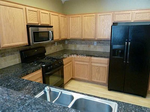 5th image of 10453 Meadow Village St
