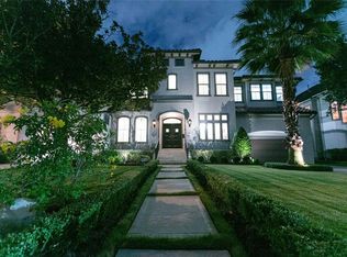 4909 Pine St, Bellaire, TX 77401