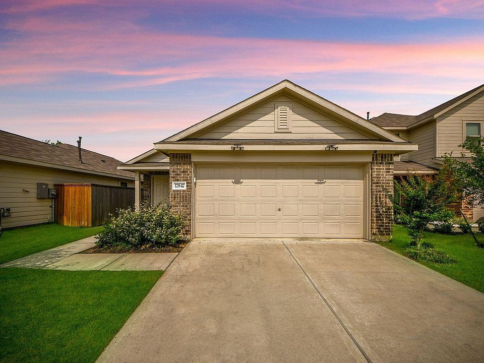 1st image of 17847 Pemswood Dr