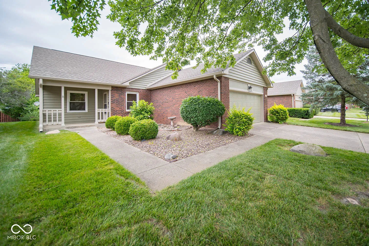 5414 Steinmeier Dr N photo 1