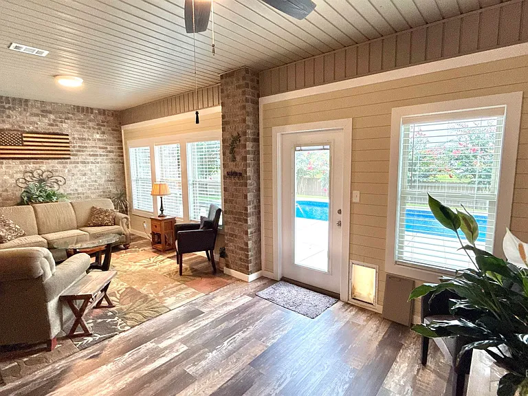 697 Parish Lakes Dr — Photo 23
