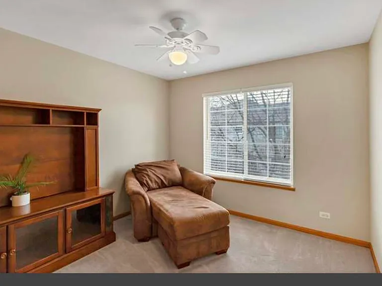 143 Monarch Dr — Photo 8