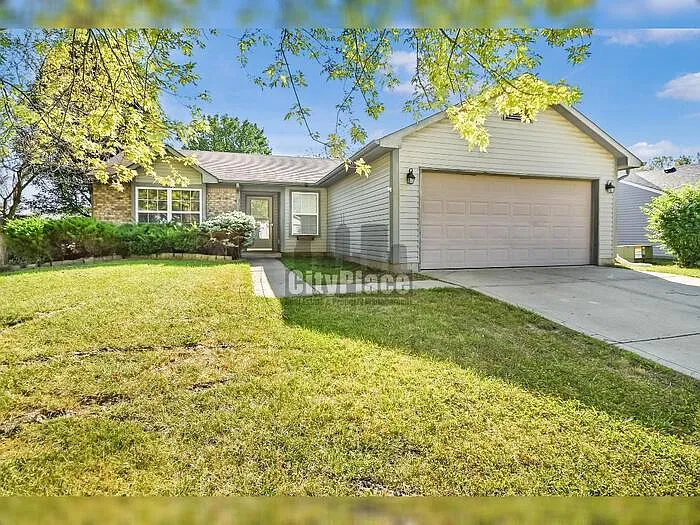 3 bed, 2.0 bath, 1124 sqft, $1,600 — Photo 2