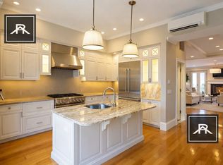 214 Beacon St #Penthouse, Boston, MA 02116