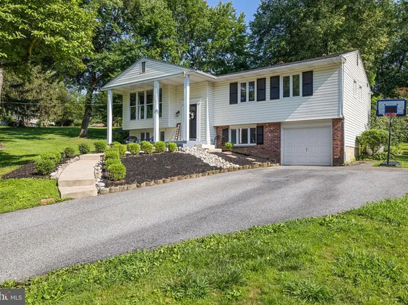 5 Devon Ln, Media, PA 19063