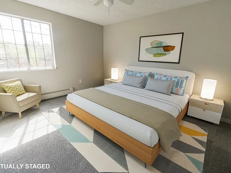 Caravelle Apartments — Photo 2