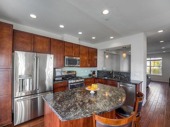 3rd image of 308 Wildflower St