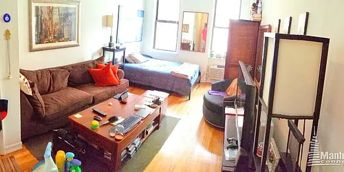 Rented by Manhattan Connection