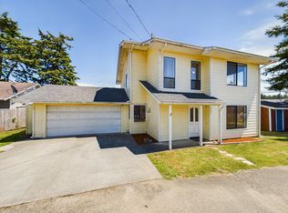2051/2049 Sutter Rd, McKinleyville, CA 95519