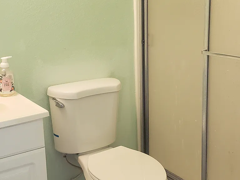 122 W Marquita #B — Photo 8
