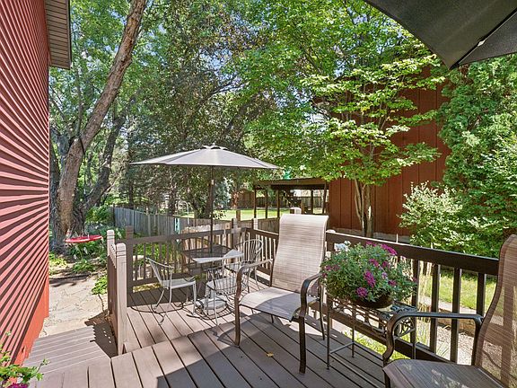 3rd image of 10556 Grant Dr