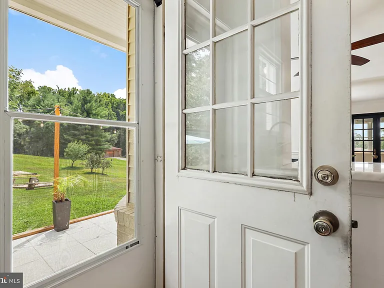 9223 Old Court Rd — Photo 54