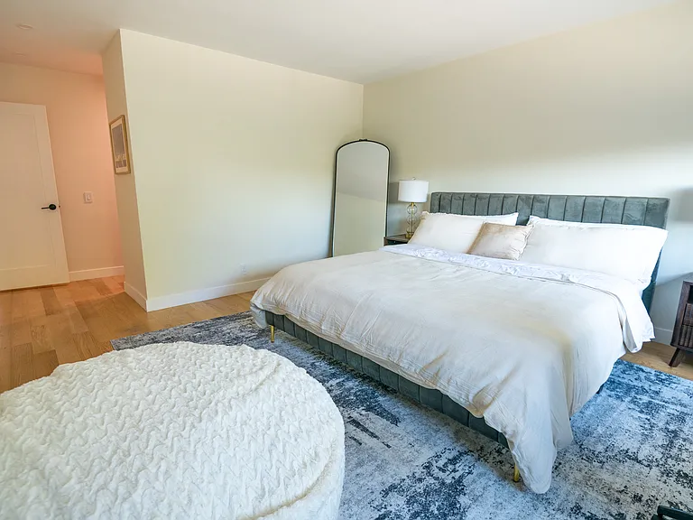 8401 Fountain Ave #4 — Photo 24