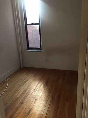 Rented by Urban Real Estate Property Group Inc | media 23