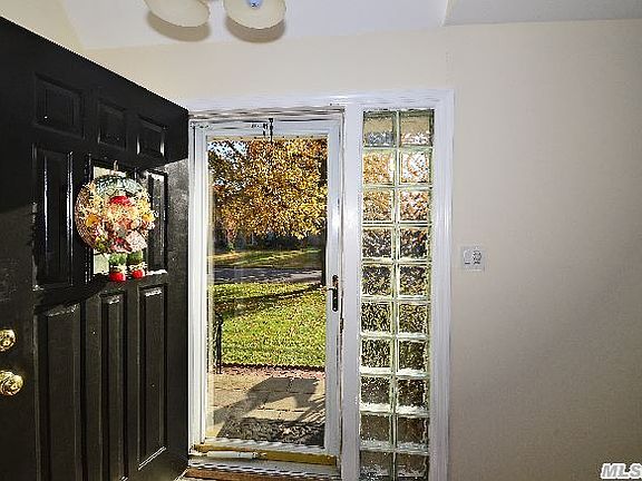 2nd image of 7 Doxey Dr