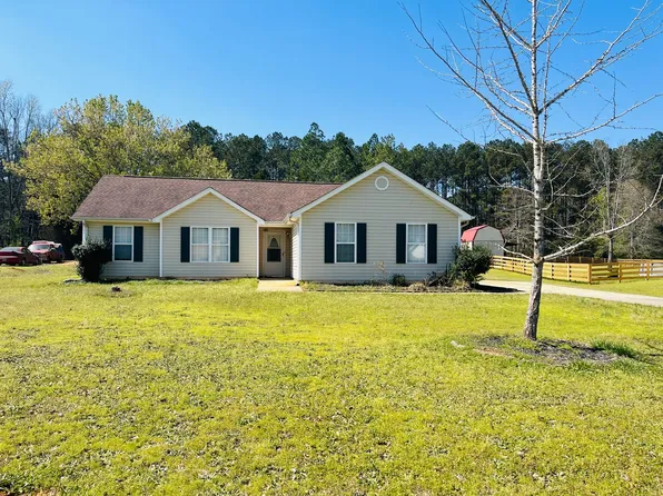 405 Peeks Crossing Dr, Senoia, GA 30276